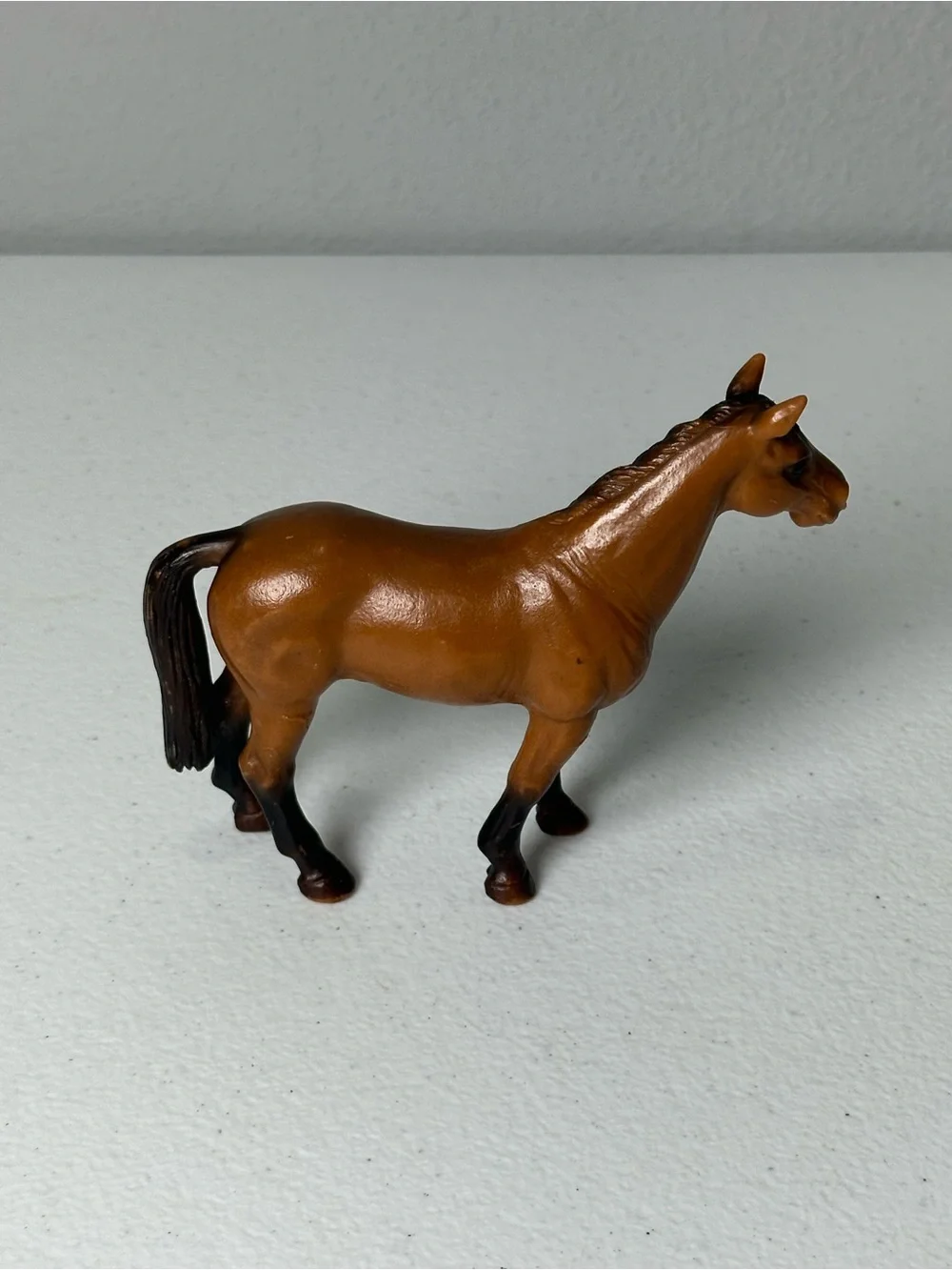 Schleich retired 2001 vintage Brown Horse Play Figure - Classic Toy Horse